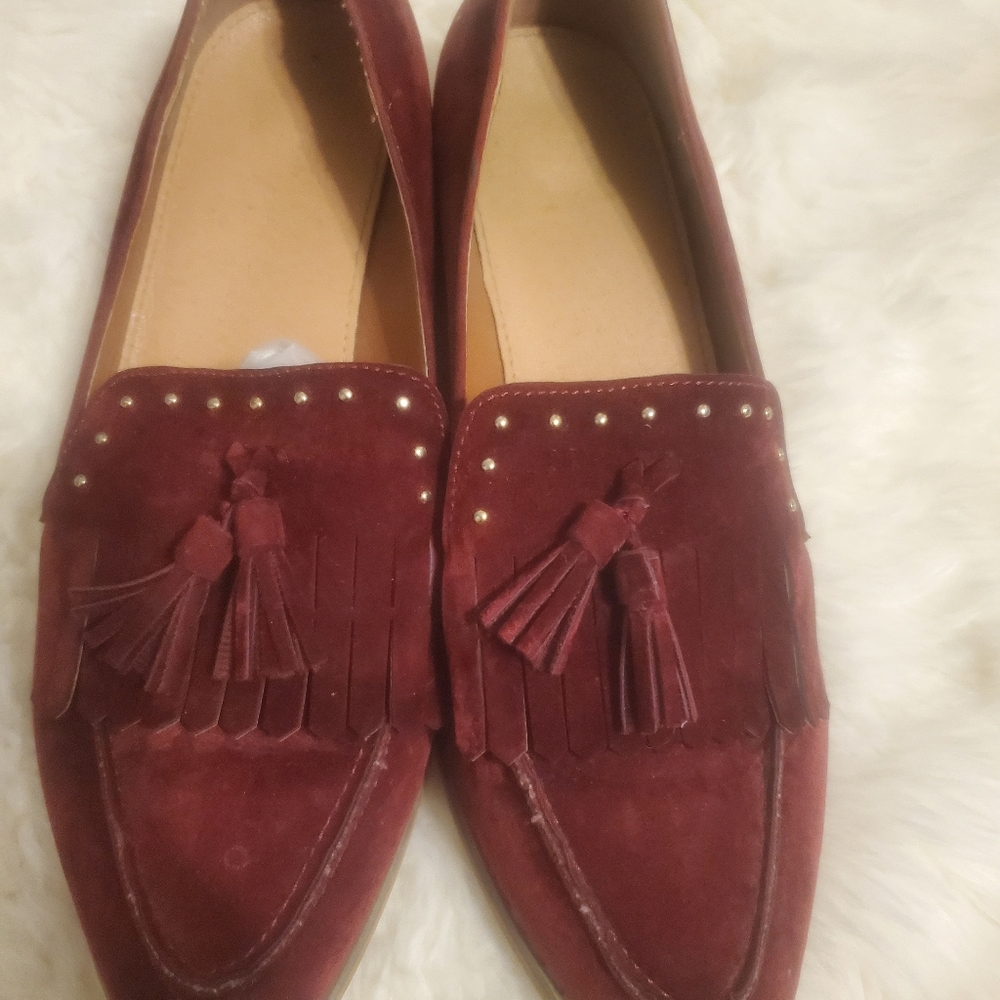 Women's size 8 suede flats